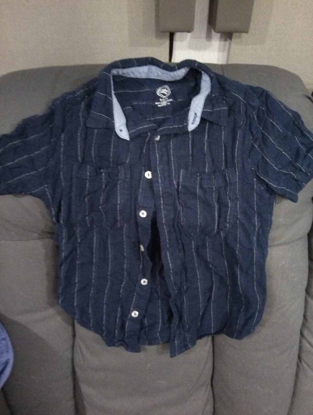 Kids Blue Striped Short-Sleeve Button-Up Shirt Size 6 / 7